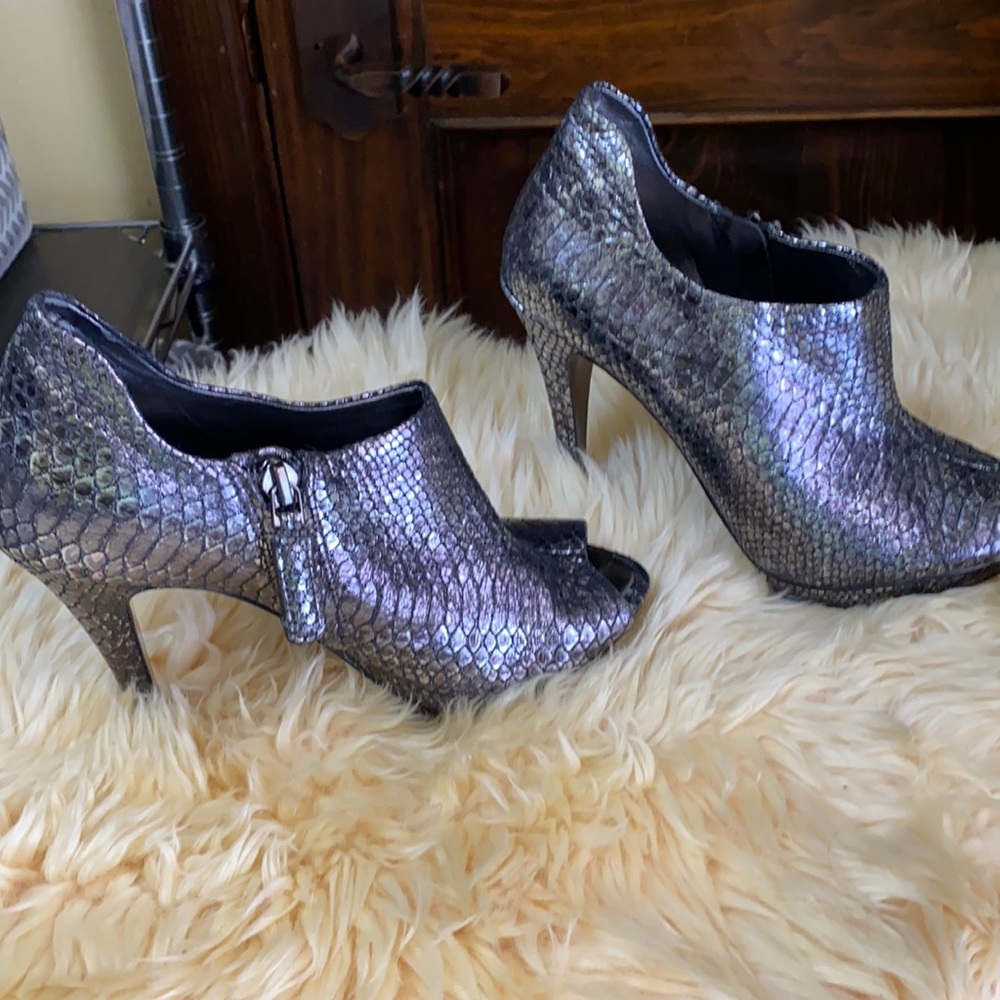 Bcbgmaxazria open toe booties